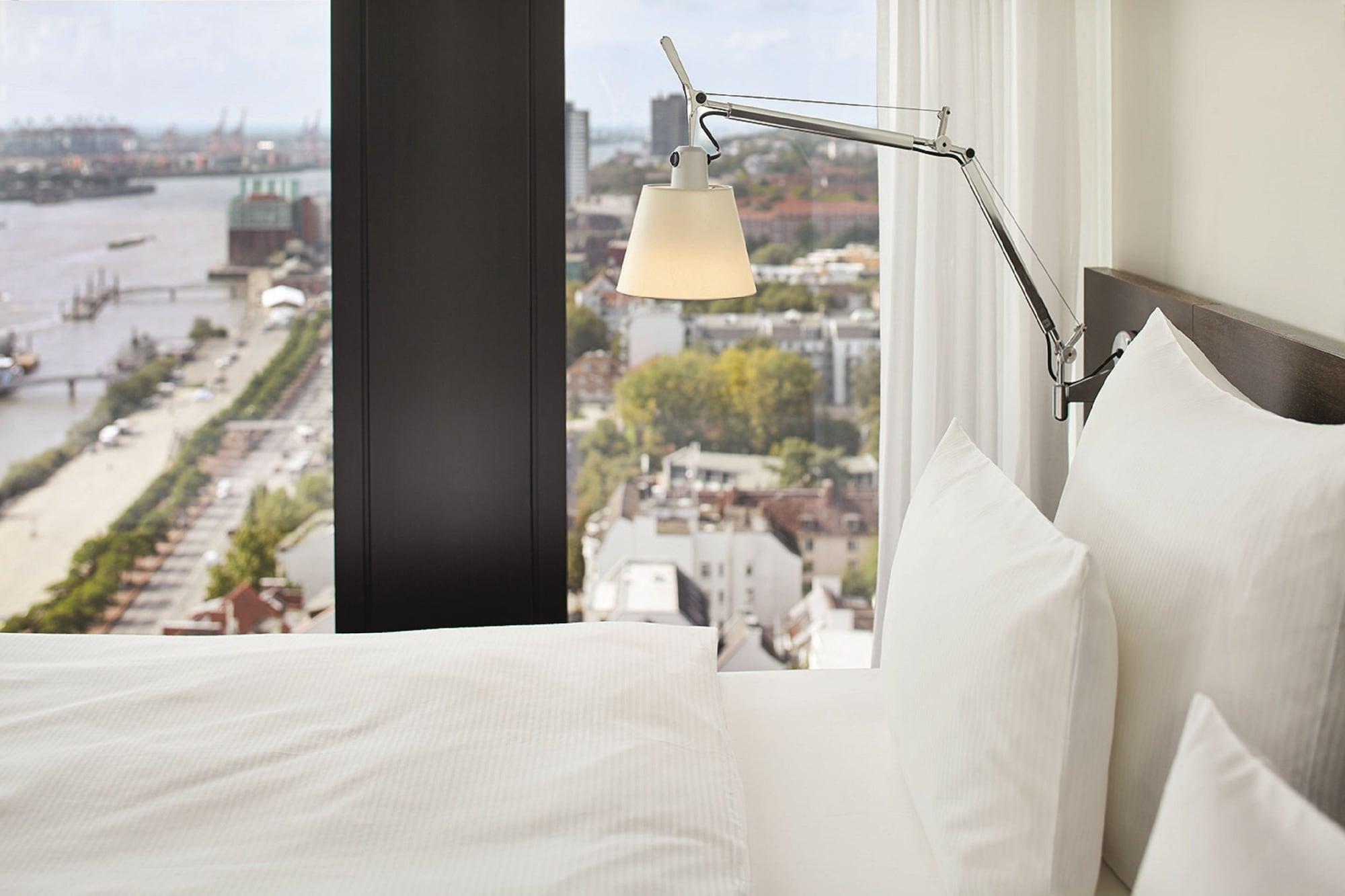 Empire Riverside Hotel Hamburg Exterior photo